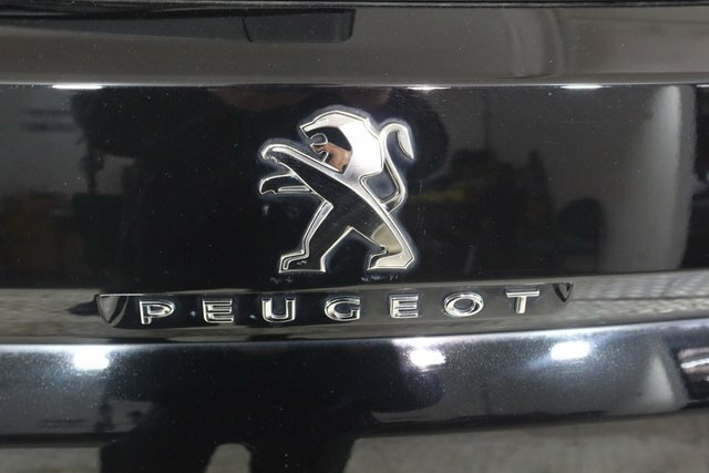 Peugeot 3008 1.2L Gt Line Premium White #37