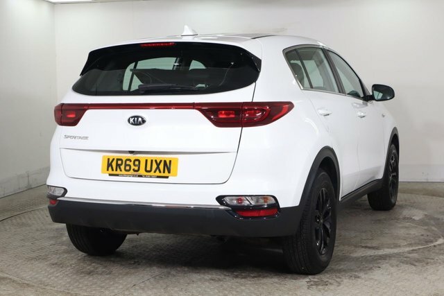 Kia Sportage 1.6 Gdi 1 Suv Euro 6 S S 130 KR69UXN White #4