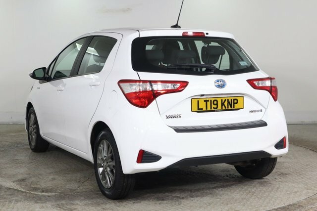 Toyota Yaris 1.5 Vvt-h Icon Hatchback Hybrid E-cvt E White #6