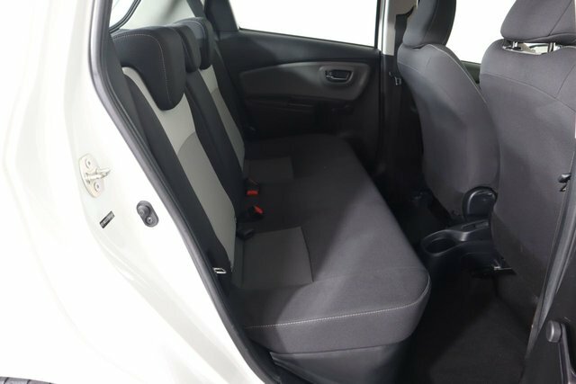 Toyota Yaris 1.5 Icon Tech 5-Dr Navigation Red #13