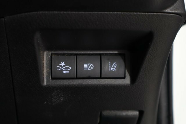 Toyota Yaris 1.5 Icon Tech 5-Dr Navigation Red #35