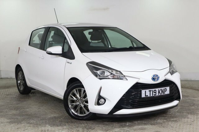 Toyota Yaris 1.5 Vvt-h Icon Hatchback Hybrid E-cvt E White