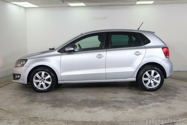 Volkswagen Polo 1.2L Match White #8