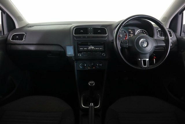 Volkswagen Polo 1.2L Match White #17