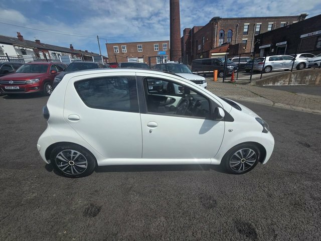 Toyota Aygo Hatchback Vvt-i Mode 2014 Silver #7