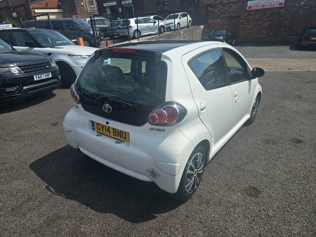 Toyota Aygo 1.0 Vvt-i Move Hatchback Euro 5 White #6