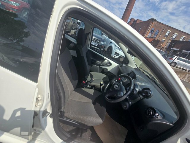 Toyota Aygo Hatchback Vvt-i Mode 2014 Silver #10