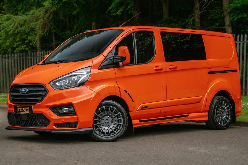 Ford Transit Custom 2L Limited Orange