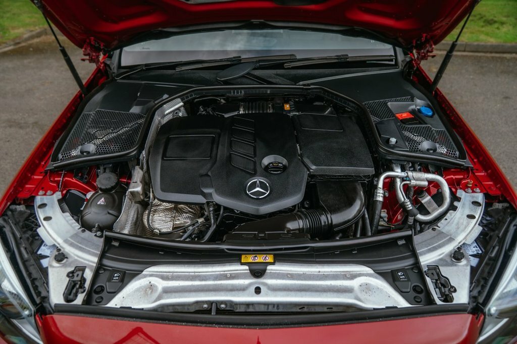 Mercedes-Benz C Class 2L Amg Line PE70UBR Red #5