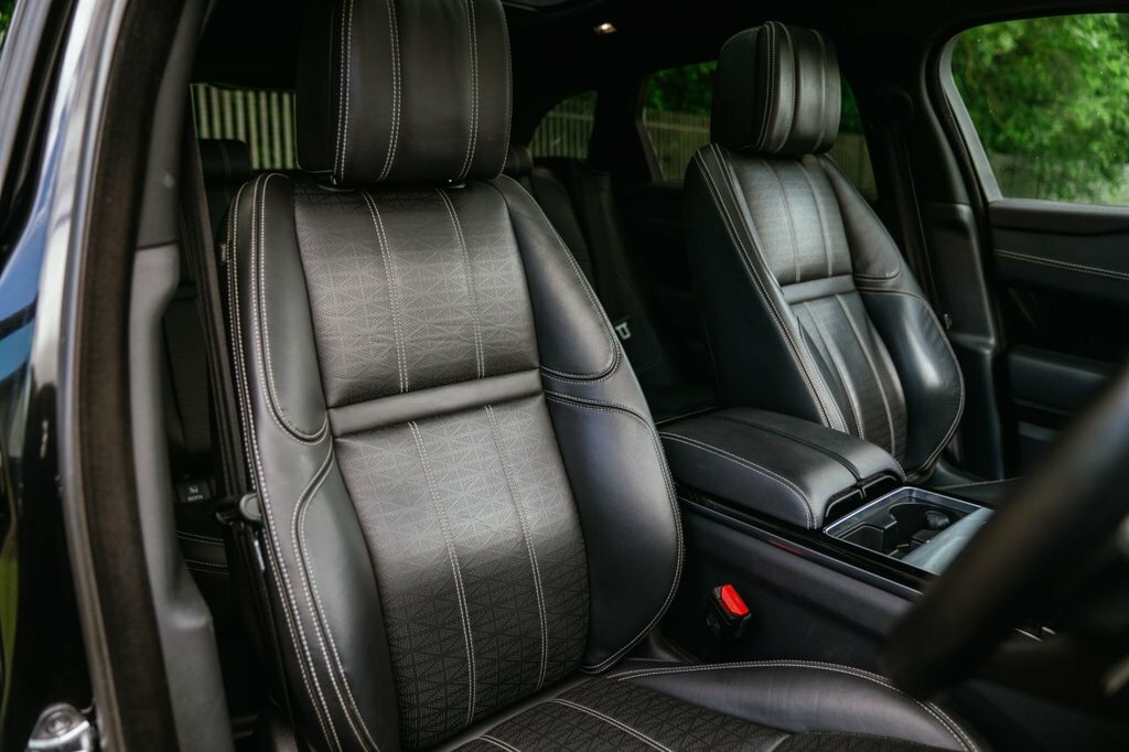 Land Rover Range Rover Velar 2L R-dynamic Hse KV68VRG Black #4