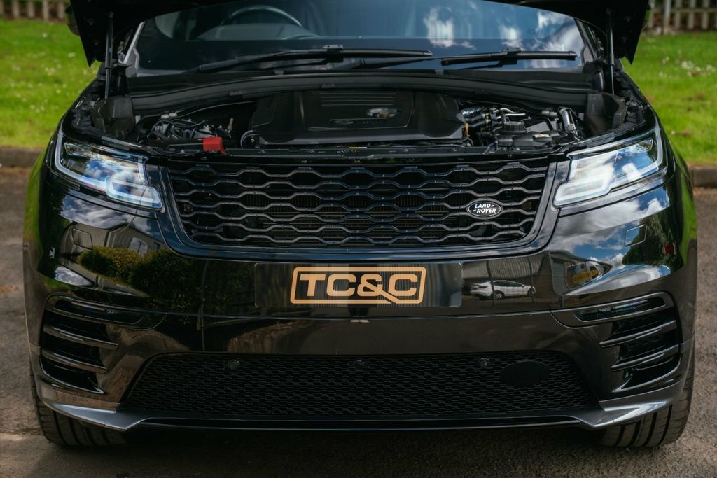 Land Rover Range Rover Velar 2L R-dynamic Hse Black #4