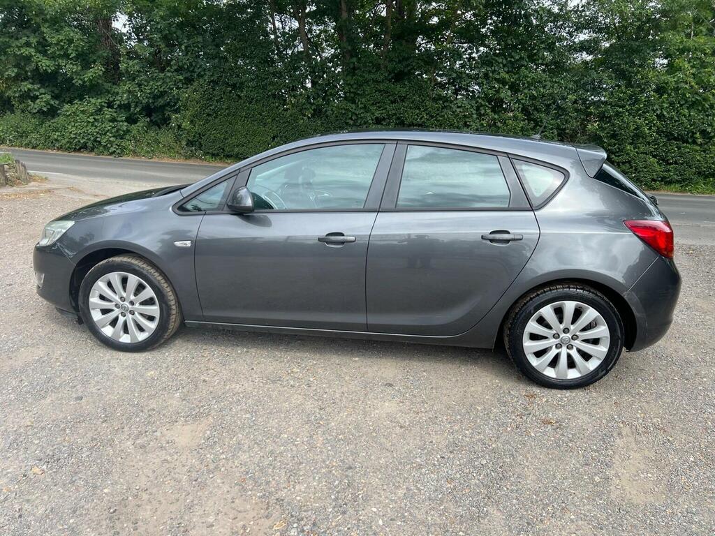 Vauxhall Astra 1.6 16V Exclusiv Euro 5 201060 LT60LLA Grey #5