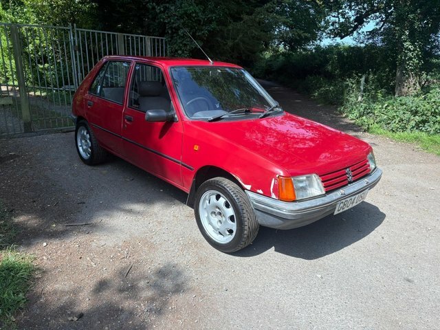 Peugeot 205 1.1 Gl Red #2