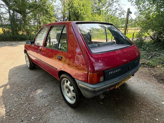 Peugeot 205 1.1 Gl Red #5