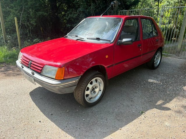 Peugeot 205 1.1 Gl Red