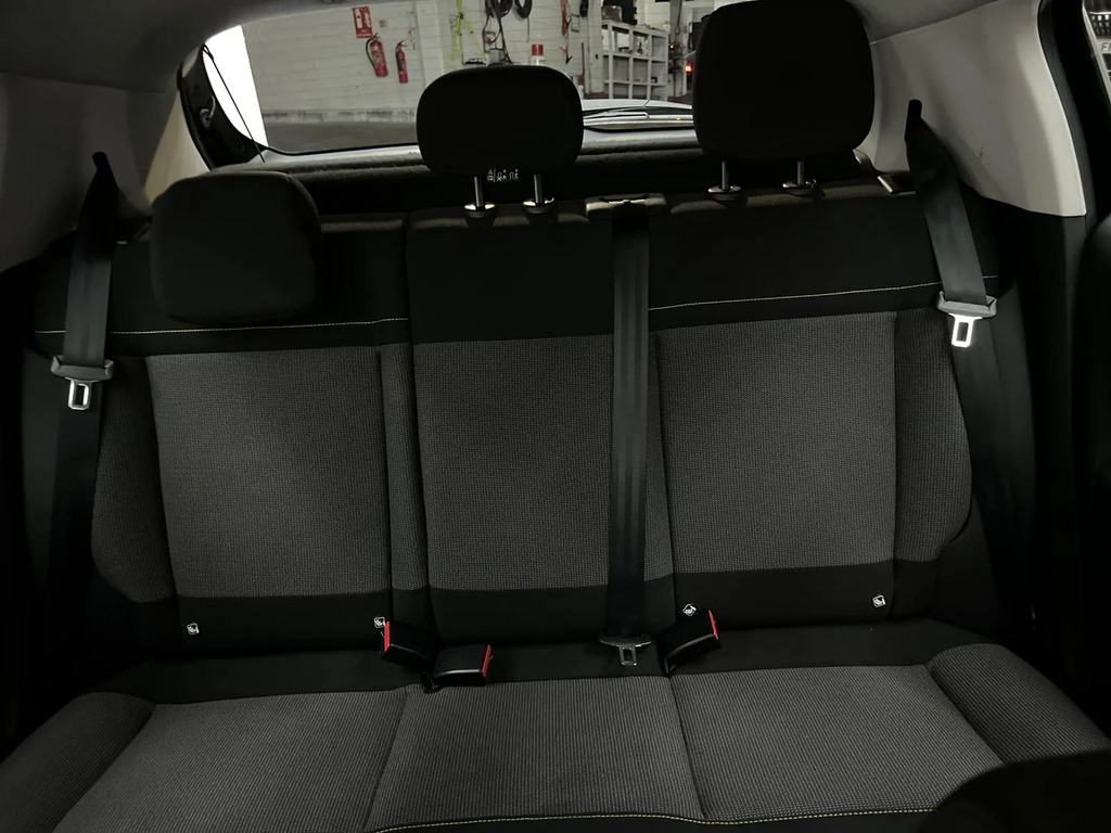 Citroen C3 Hatchback 1.2 Puretech Flair 2017 White #50