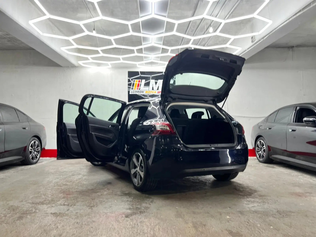 Peugeot 308  Black #71