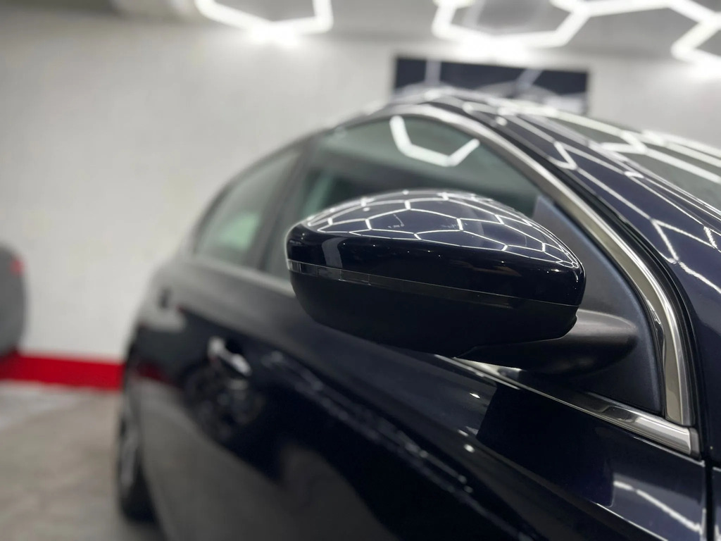 Peugeot 308  Black #33