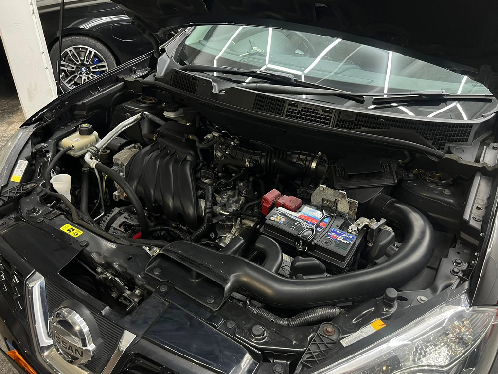 Nissan Qashqai Hatchback Silver #52