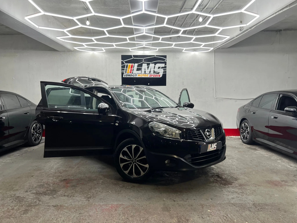 Nissan Qashqai Hatchback Silver #42