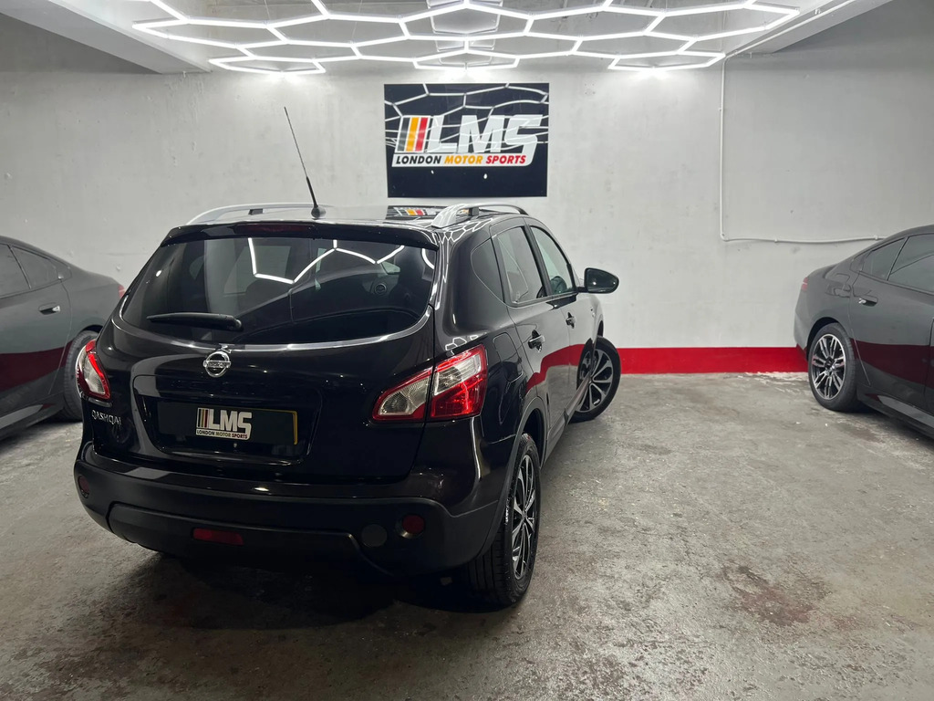 Nissan Qashqai Hatchback Silver #93