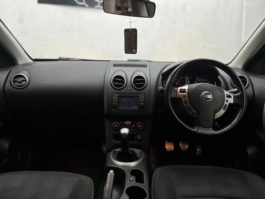Nissan Qashqai Hatchback Silver #54