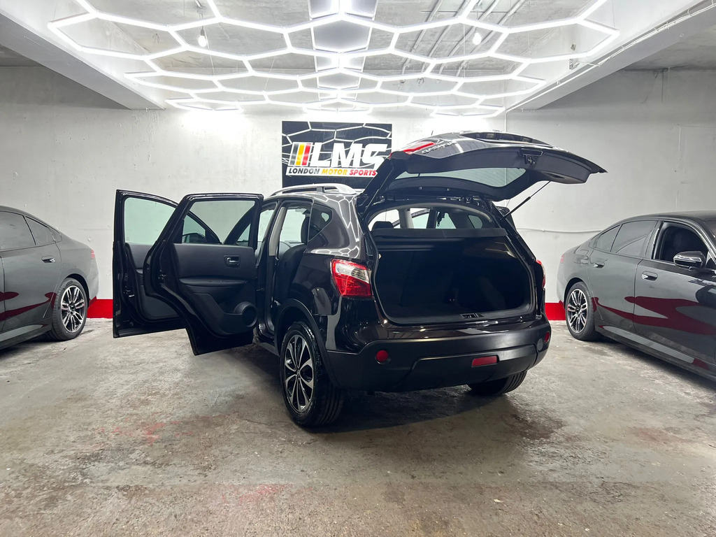 Nissan Qashqai Hatchback Silver #78