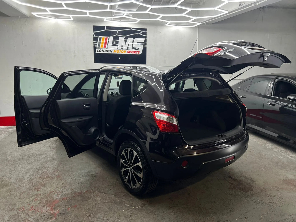 Nissan Qashqai Hatchback Silver #83