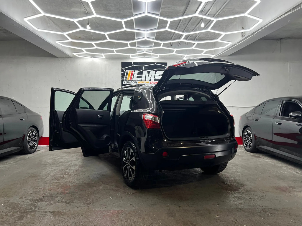 Nissan Qashqai Hatchback Silver #80