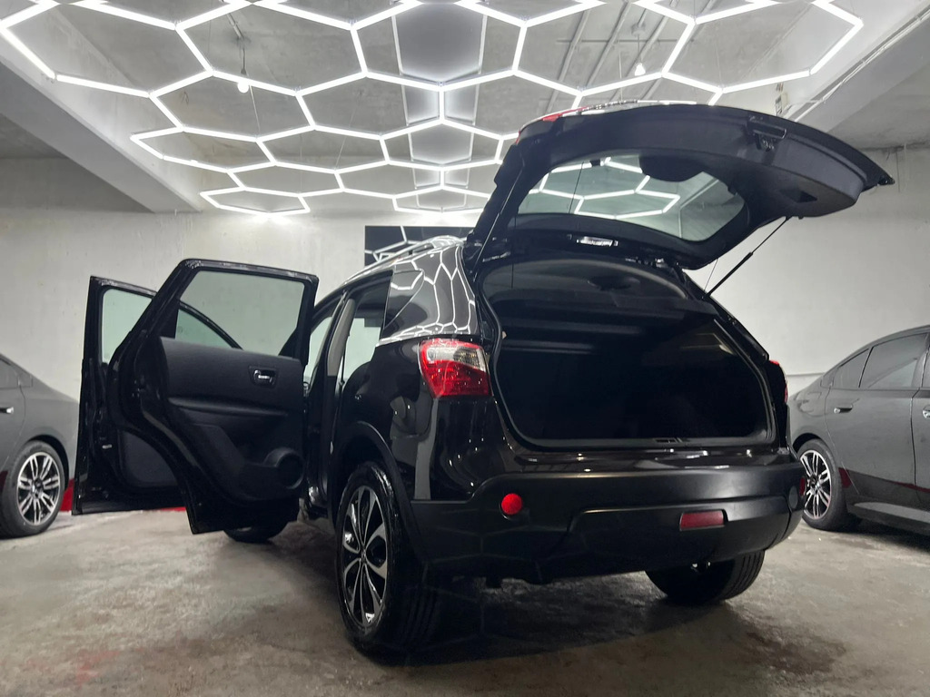 Nissan Qashqai Hatchback Silver #86