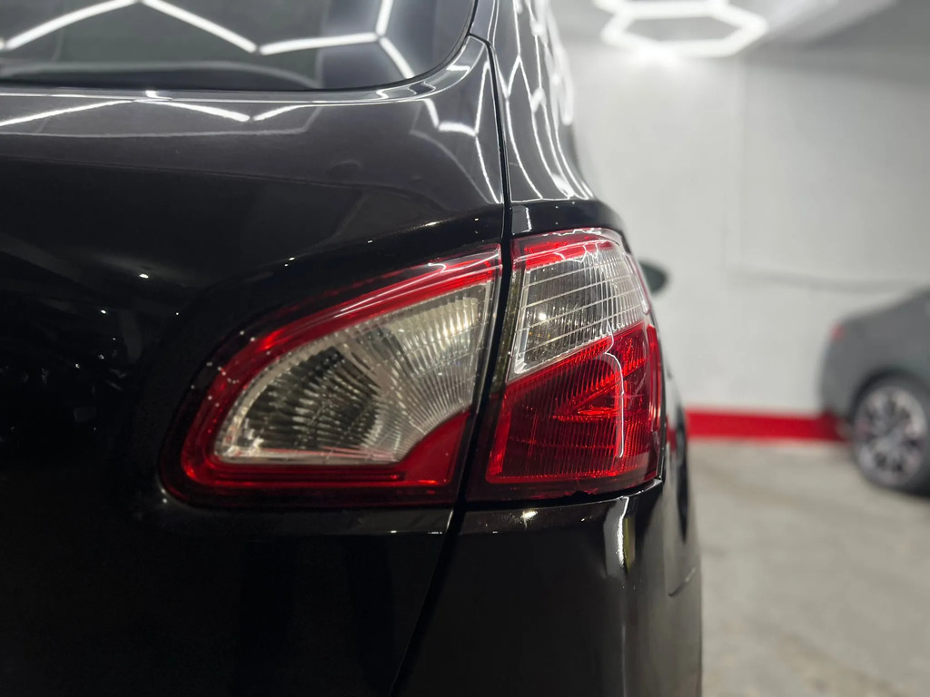 Nissan Qashqai Hatchback Silver #99