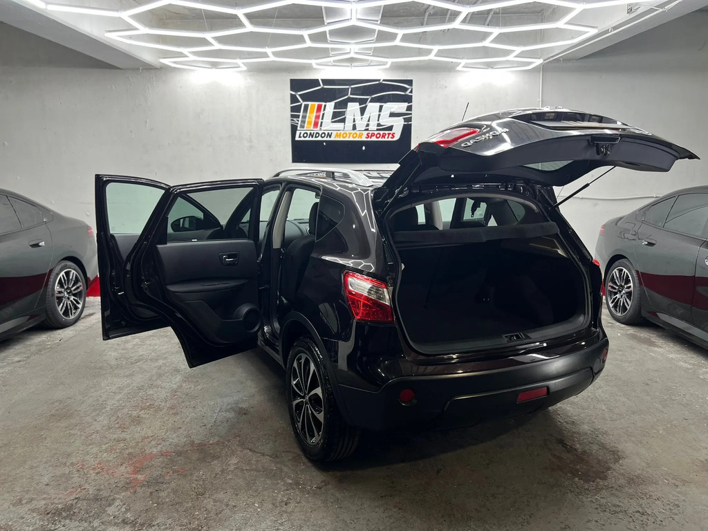 Nissan Qashqai Hatchback Silver #84
