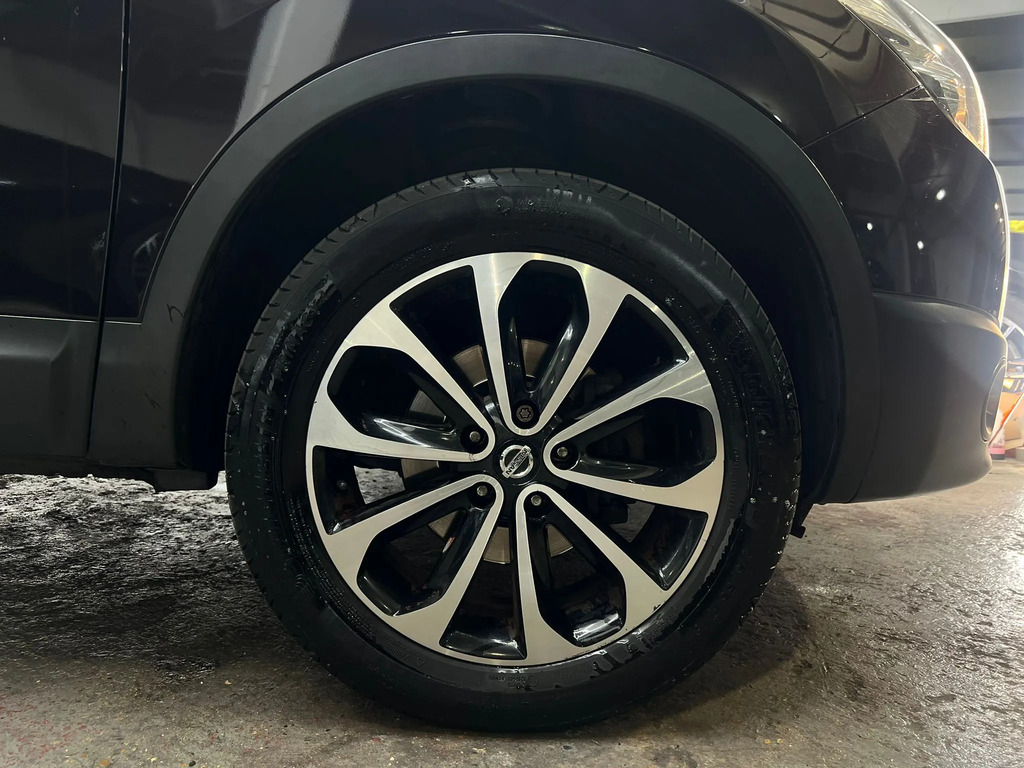 Nissan Qashqai Hatchback Silver #111