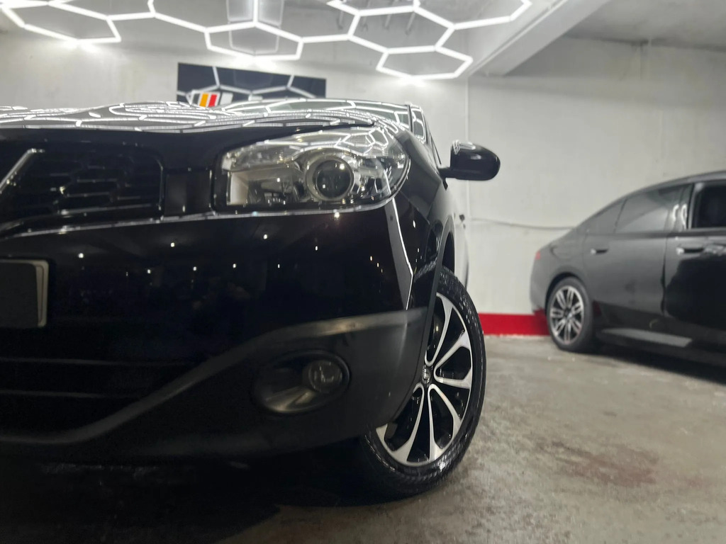 Nissan Qashqai Hatchback Silver #14