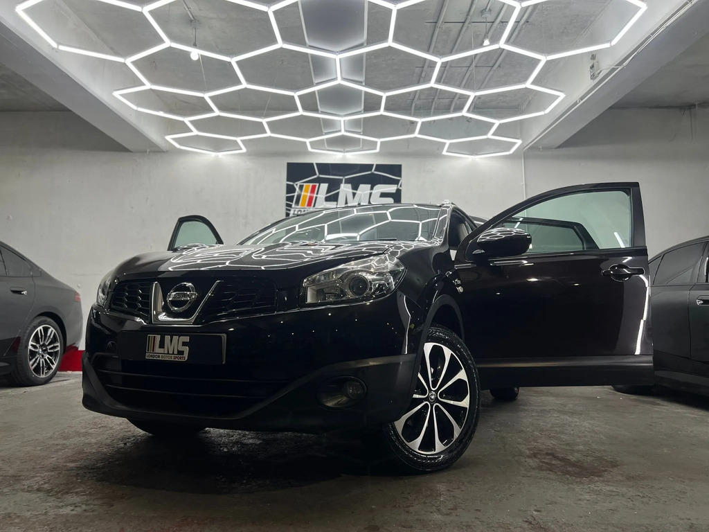 Nissan Qashqai Hatchback Silver #24