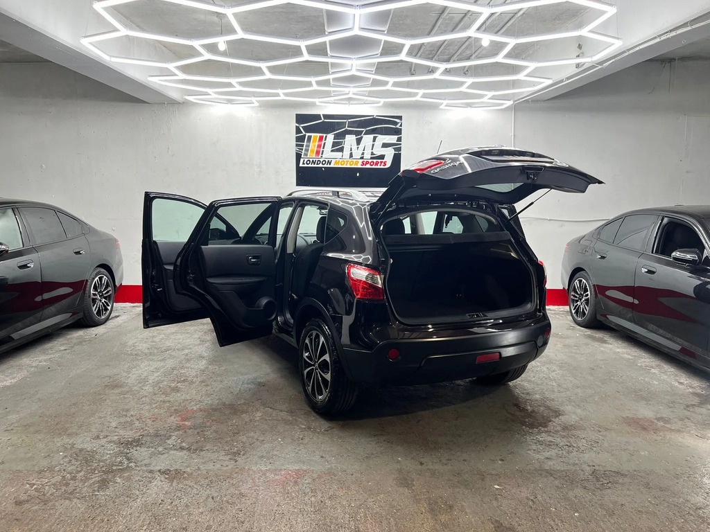 Nissan Qashqai Hatchback Silver #77