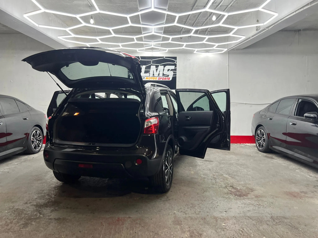 Nissan Qashqai Hatchback Silver #102