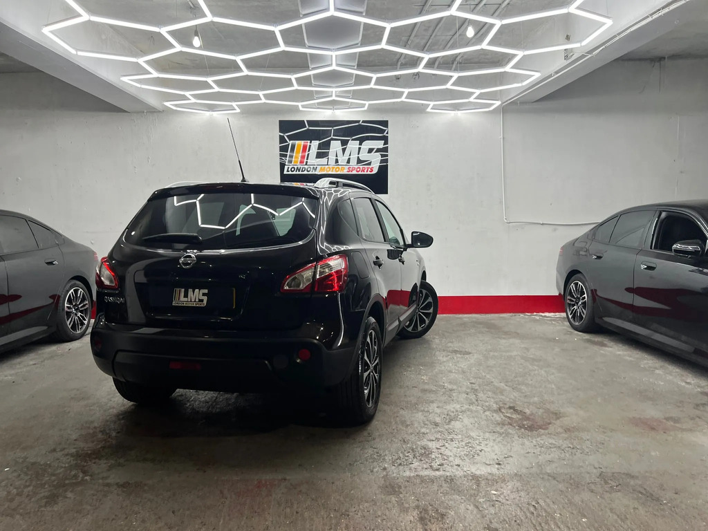 Nissan Qashqai Hatchback Silver #88