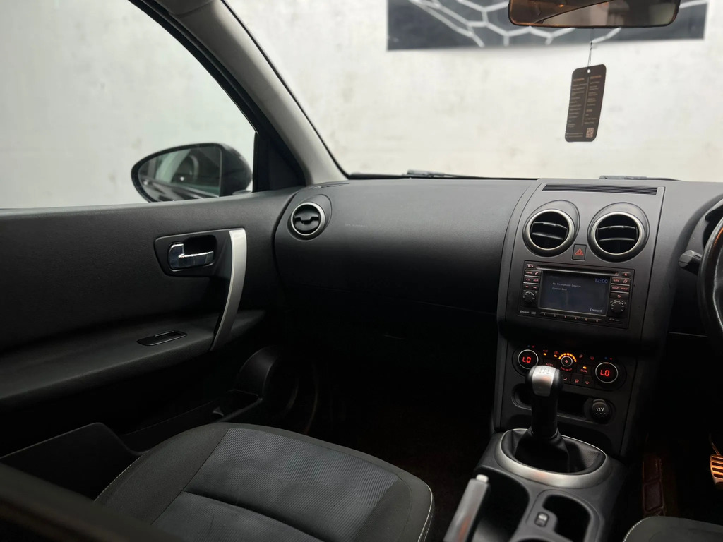 Nissan Qashqai Hatchback Silver #61