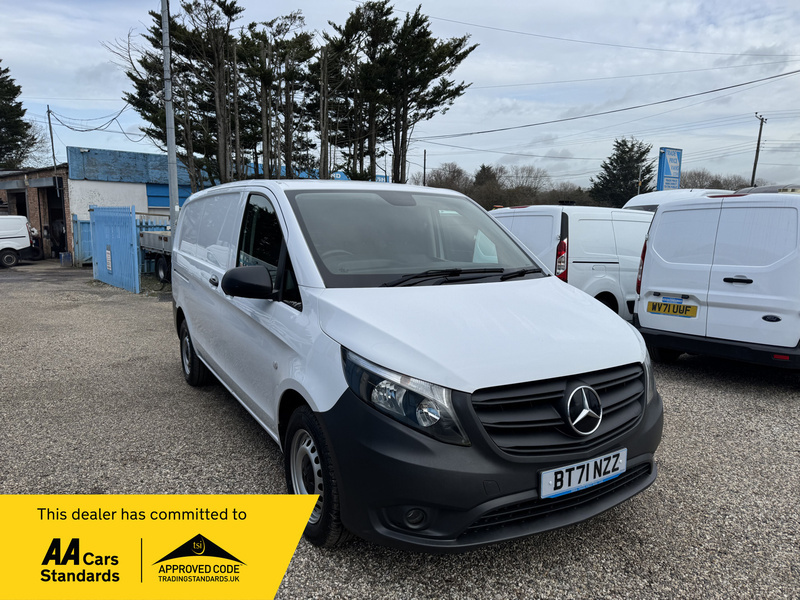 Mercedes-Benz Vito 114 Progressive L2 White