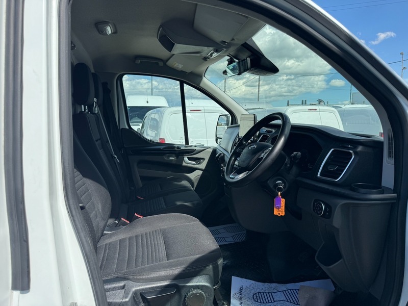 Ford Transit Custom 300 Limited P V White #6