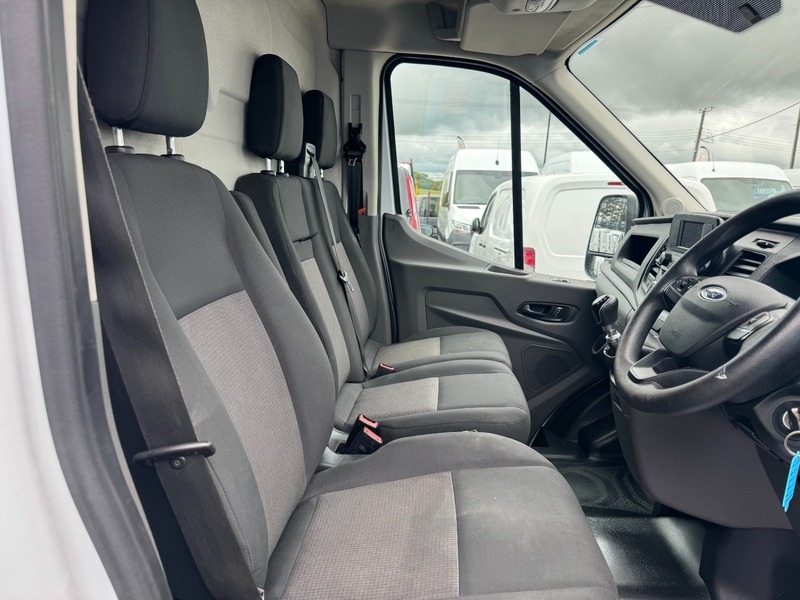 Ford Transit Custom 350 Leader P V WN72KNC White #4