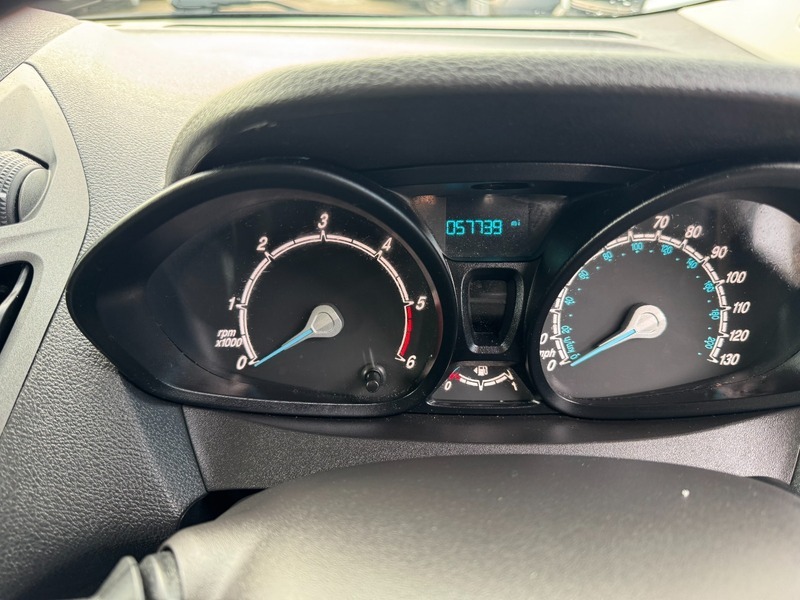 Ford Transit Courier Limited Tdci Air Con White #5