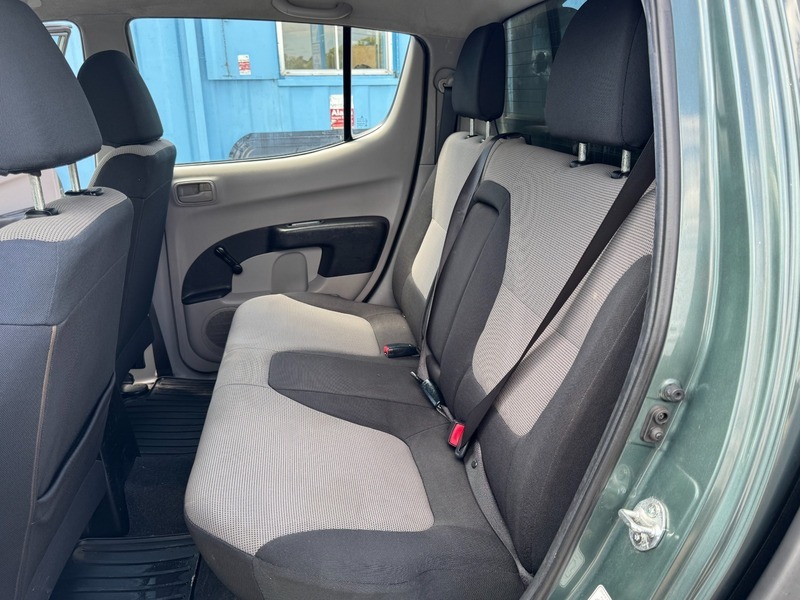 Mitsubishi L200 Di-d 4X4 Barbarian White #12
