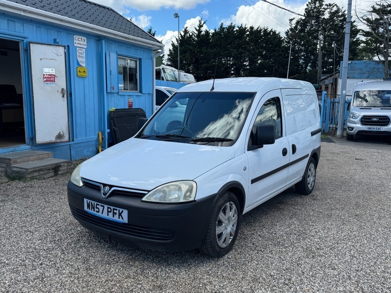 Vauxhall Combo 2000 Cdti No White #5
