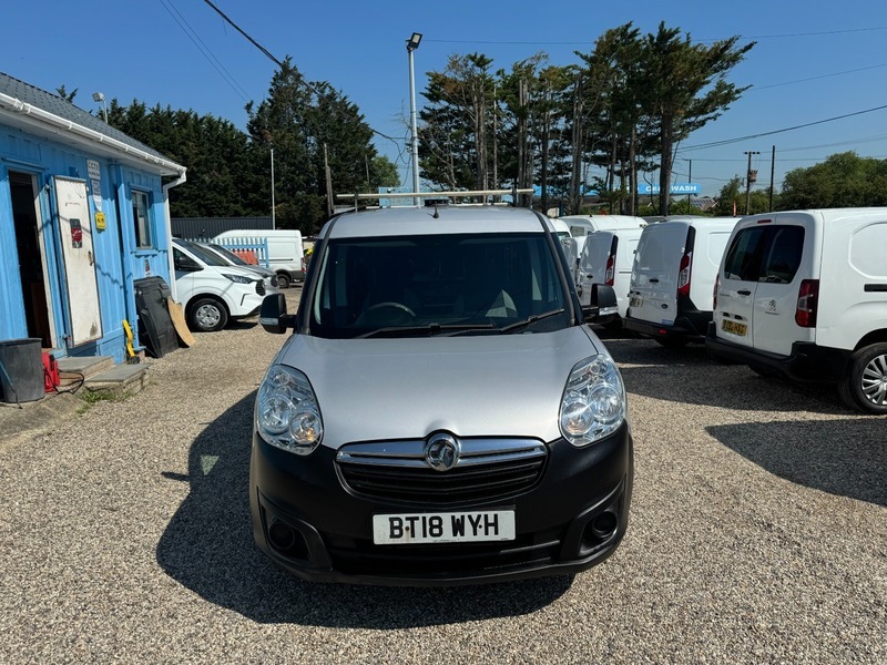 Vauxhall Combo 1.5 Turbo D Blueinjection Energy Mpv Ma Black #8