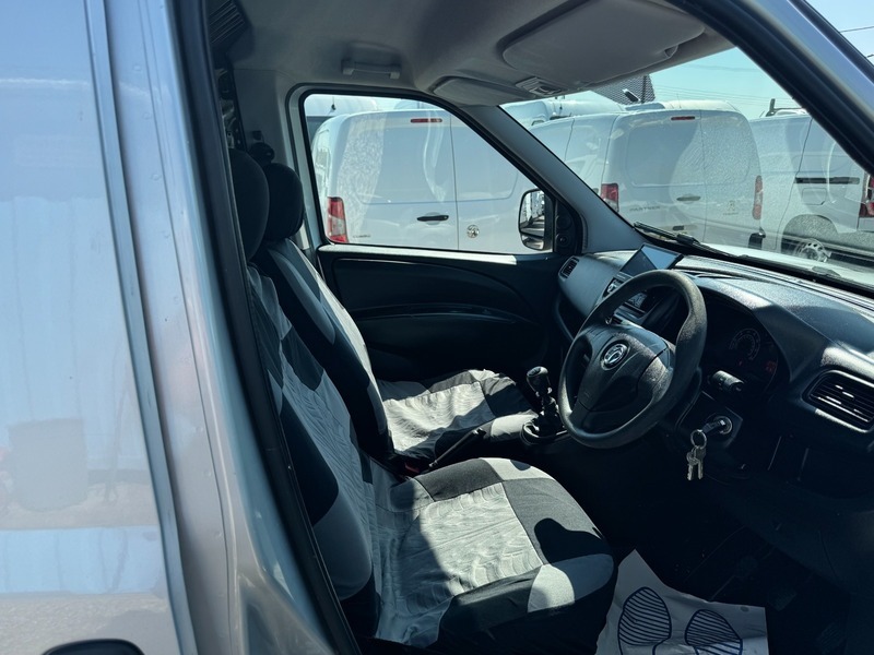 Vauxhall Combo L2h1 2300 Cdti S Silver #6