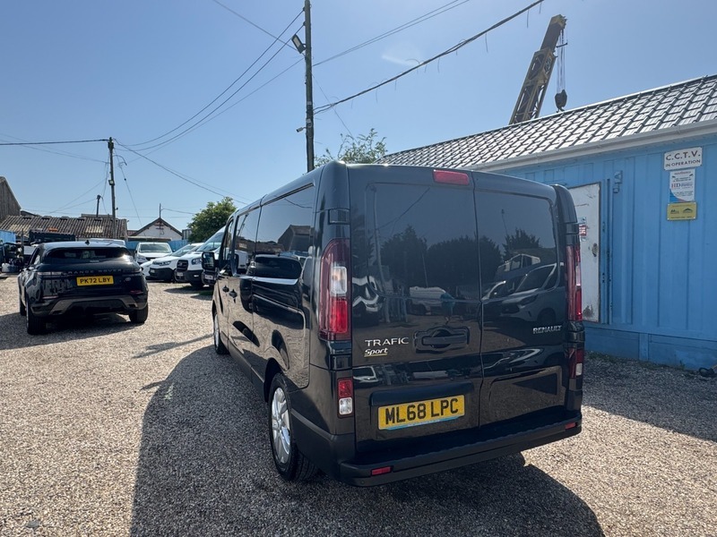 Renault Trafic Ll29 Sport Nav Dci Black #3