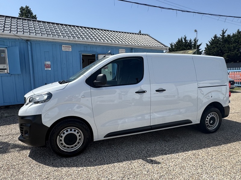 Peugeot Expert Professional Premium Black #9