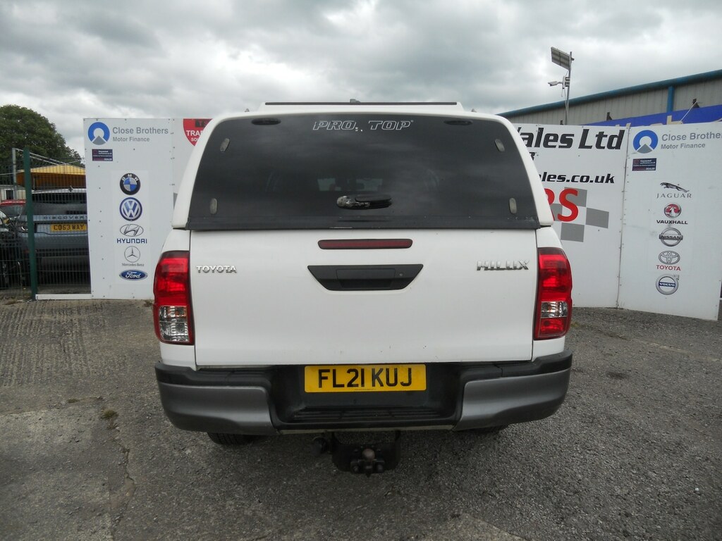 Toyota HILUX Active Dcab Pick Up 2.4 D-4d FL21KUJ White #5